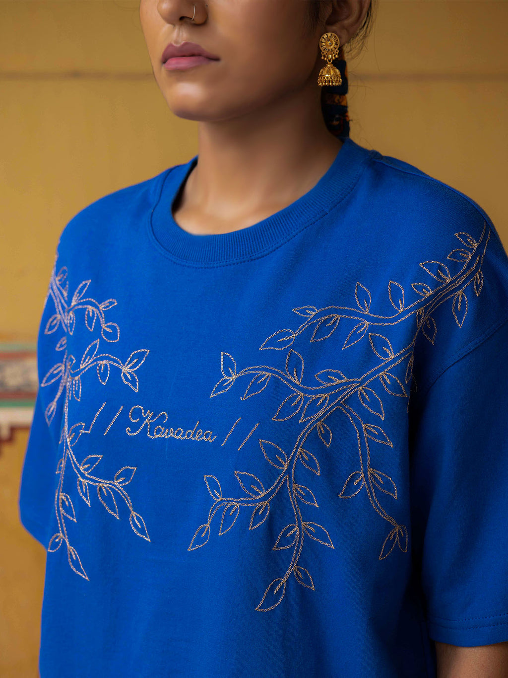 Shining Zari Vine Tee